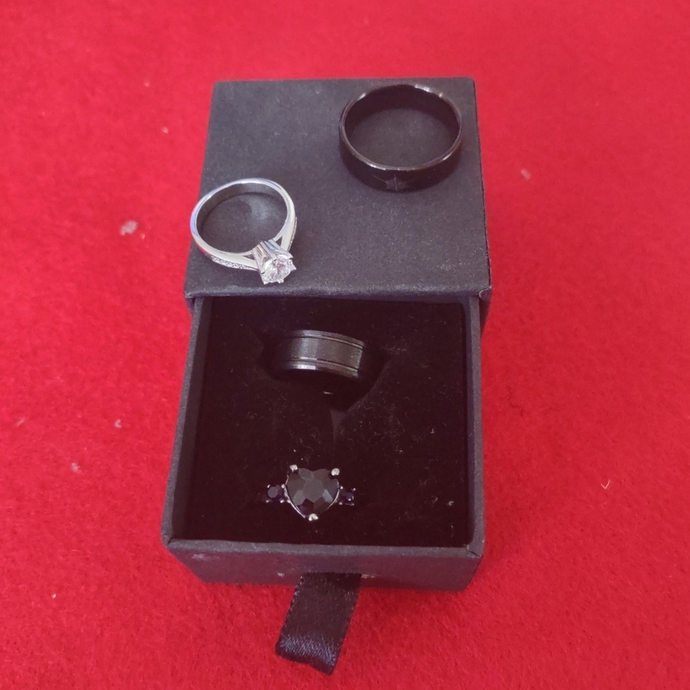 SHEIN Black and Silver Ring Set